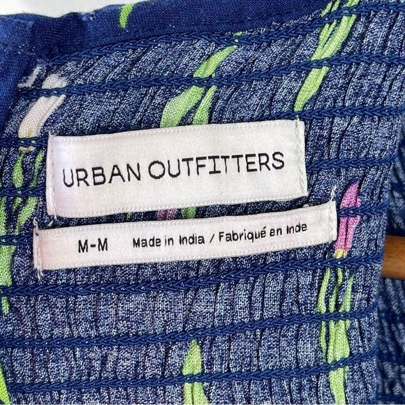 Urban Outfitters UO Kate Floral Smocked Midi Dress Size Medium - Picture 7 of 12